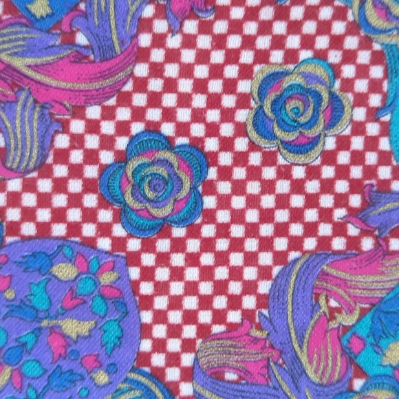 Betmar Soft Square Floral Oversized Fringed Scarf Wrap Red Blue 46.5" x 46.5" - Picture 13 of 15